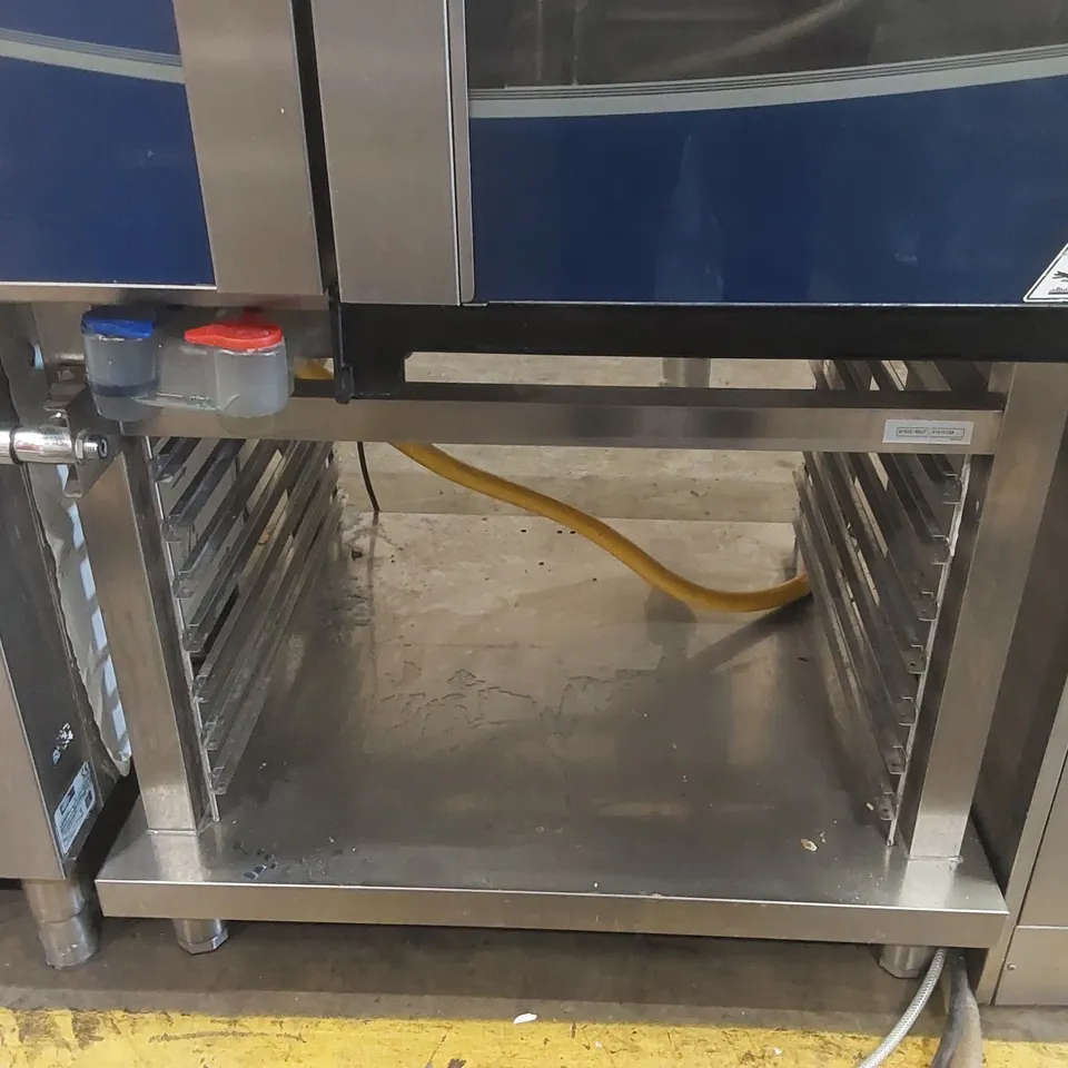 ELECTROLUX AOS101GBW2 10 GRID GAS COMBI OVEN