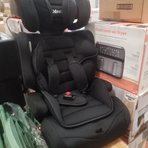 BOXED KIDOOLA CHILDRENS CAR SEAT - BLACK