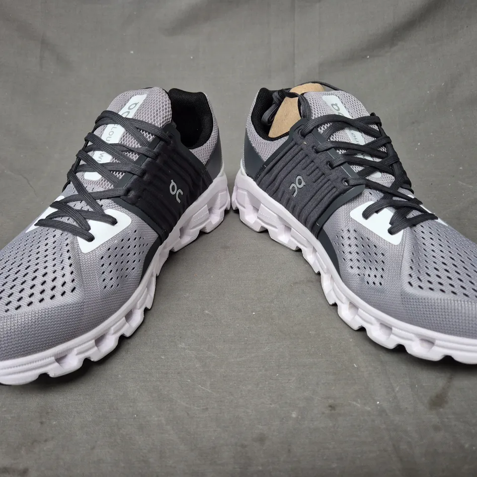 BOXED PAIR OF ON CLOUD SWIFT SHOES IN GREY/BLACK UK SIZE 10.5