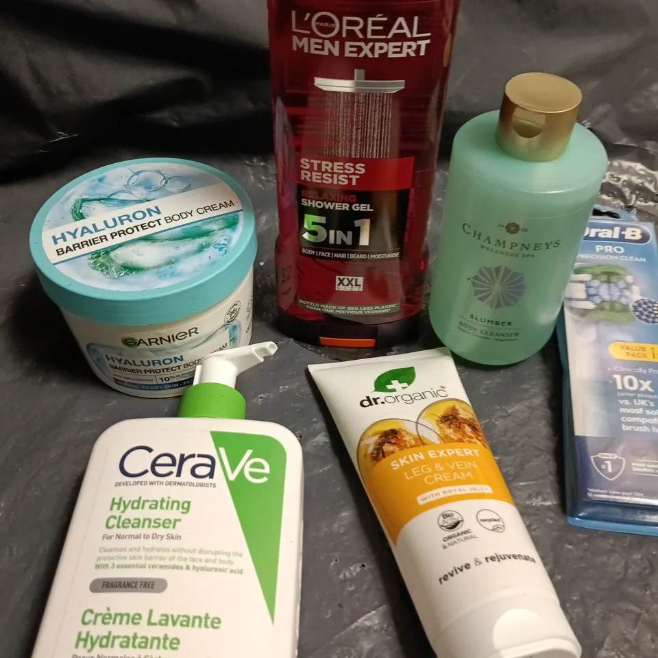 APPROXIMATELY 10 ASSORTED HEALTH & BEAUTY PRODUCTS TO INCLUDE ORAL-B BRUSH HEADS, LEG & VEIN CREAM, BODY CREAM ETC 