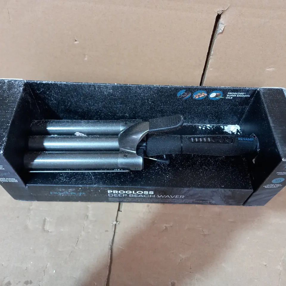BOXED REVAMP PROFESSIONAL PROGLOSS DEEP BEACH WAVER