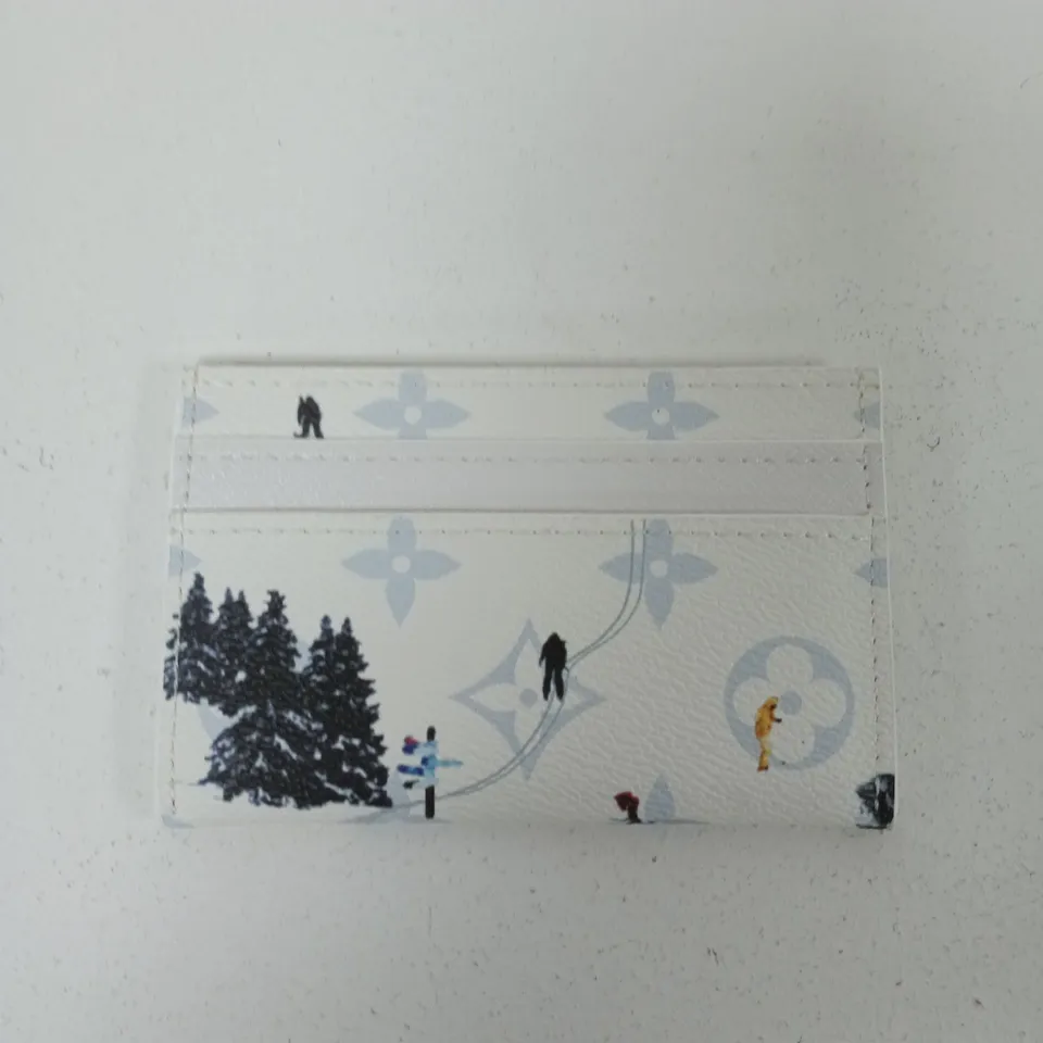 LOUIS VUITTON CARD HOLDER – WHITE WITH SKI SCENE PRINT
