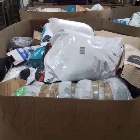 PALLET TO CONTAIN A LARGE QUANTITY OF PILLOWS