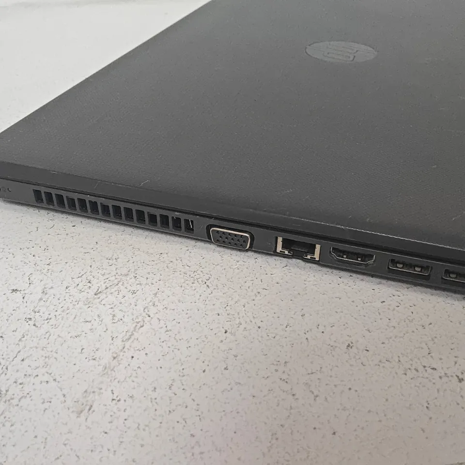 UNBOXED HP 250 G6 I-5 7TH GEN LAPTOP IN BLACK