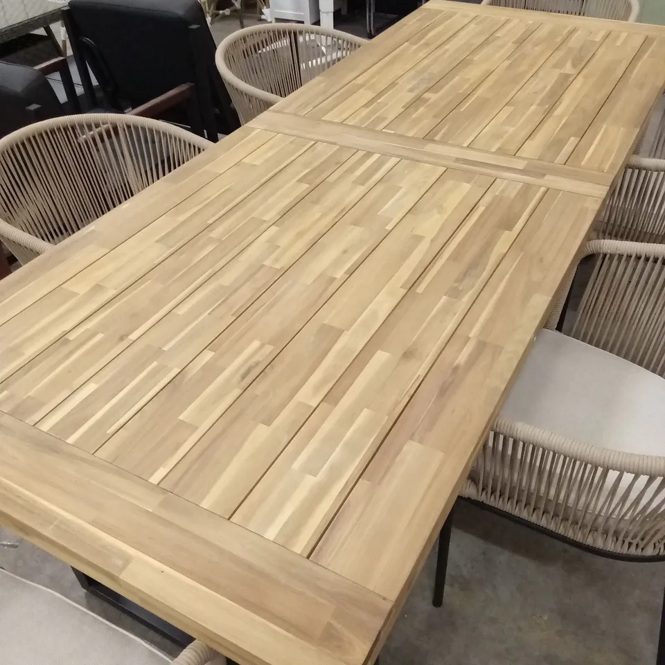 DESIGNER OUTDOOR PATIO DINING SET