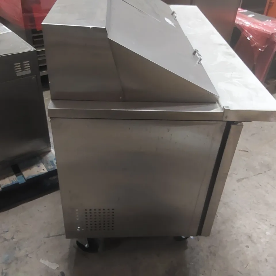 TRUE COMMERCIAL DOUBLE DOOR PREP COUNTER FRIDGE TSSU-60-24M-B-ST