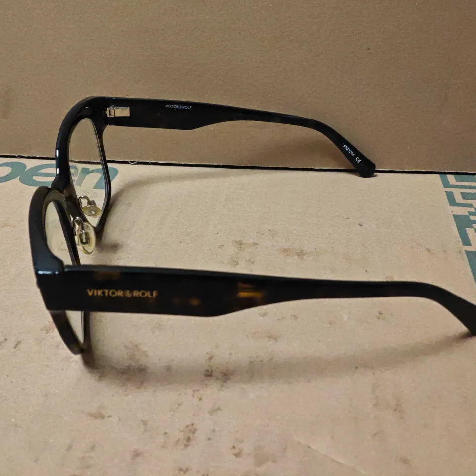 VIKTOR & ROLF SPECKELED BROWN FRAMED GLASSESWITH CARRY CASE