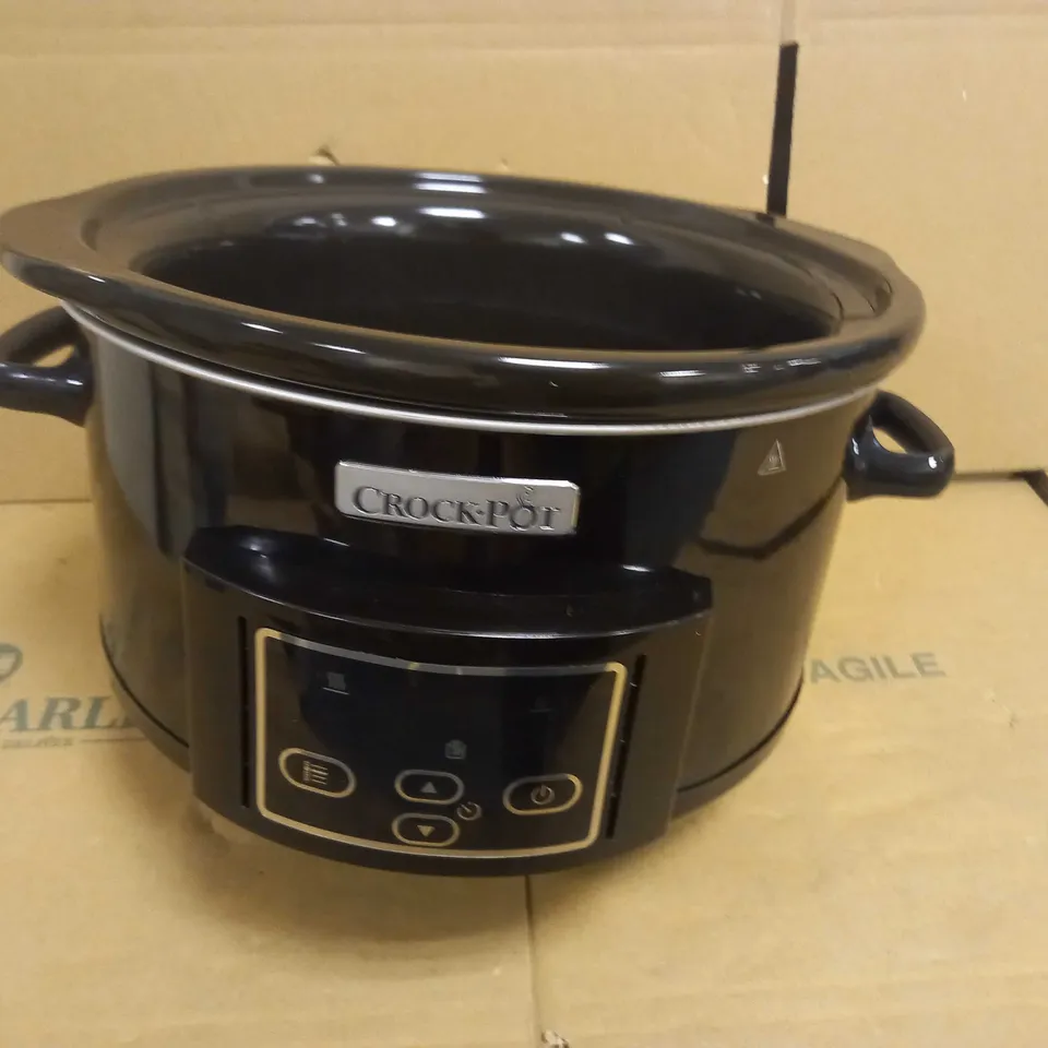 CROCK POT SLOW COOKER 
