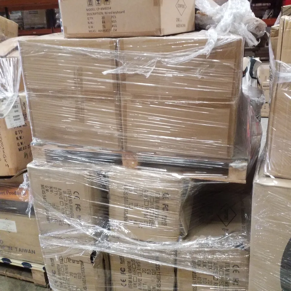 PALLET CONTAINING LARGE QUANTITY OF COMPUTER KEYBOARDS