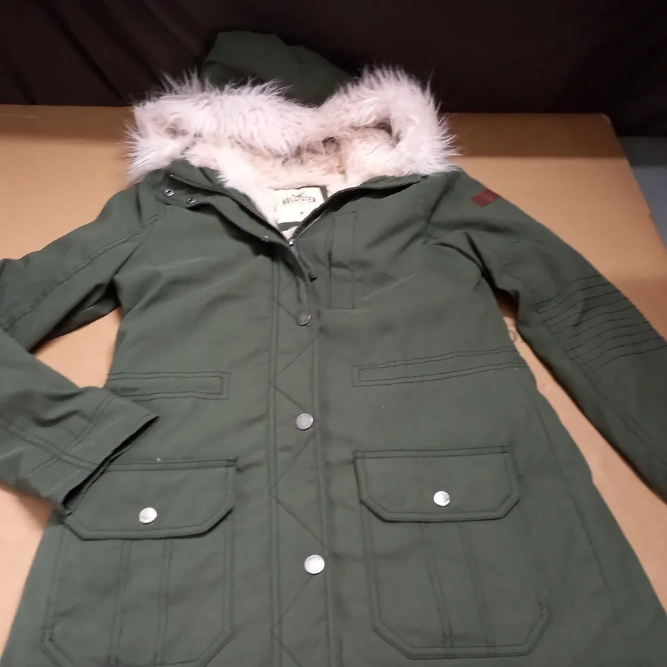 HOLLISTER GREEN HOODED COAT - M