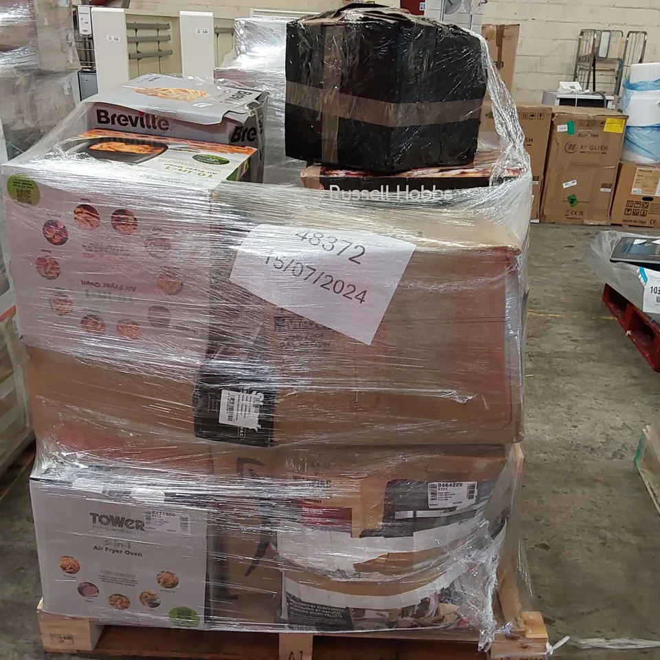 PALLET OF APPROXIMATELY 18 UNPROCESSED RAW RETURN HOUSEHOLD AND ELECTRICAL GOODS TO INCLUDE;