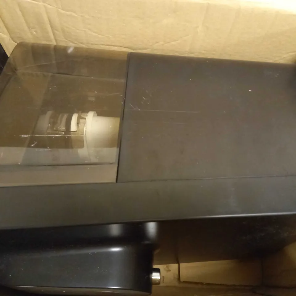 AQUA OPTIMA LUMI CHILLER