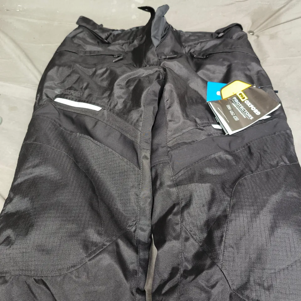 OXFORD DAKOTE 3.0 WS PANT - STEALTH BLACK – UK 18 (18/S) – MOTORCYCLE PANTS