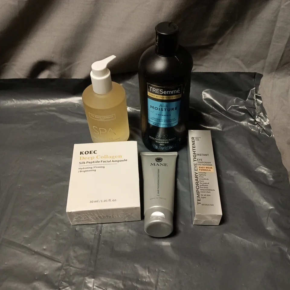 APPROXIMATELY 20 ASSORTED COSMETIC ITEMS INCLUDING TRESEMME RICH MOISTURE, TEMPORARY EYE TIGHTENER, MANE THICKENING HAIR CONDITIONER, THE WHITE COMPANY SPA HAND AND BODY WASH