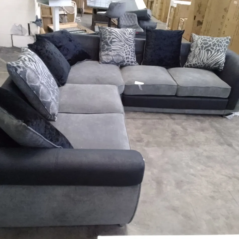 QUALITY DESIGNER 3PCS CORNER SOFA - GREY/BLACK FABRIC 