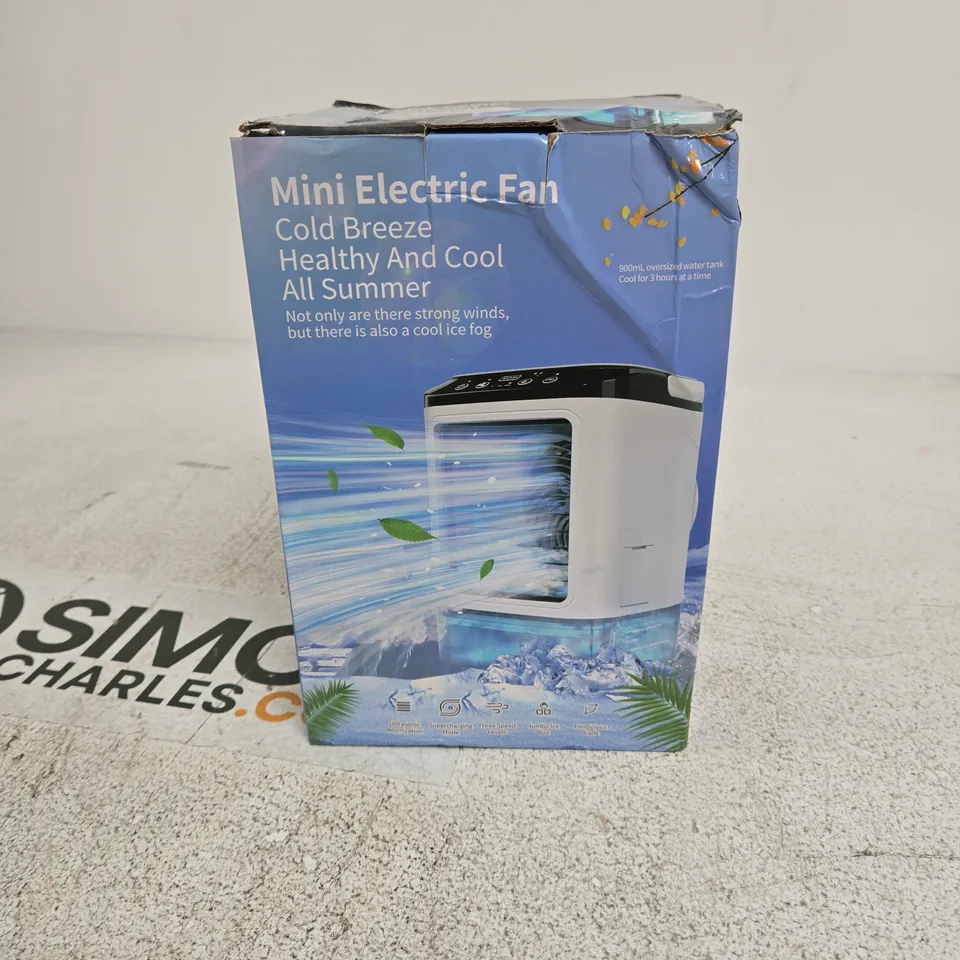 MINI ELECTRIC FAN WITH WATER TANK – PORTABLE DESK FAN