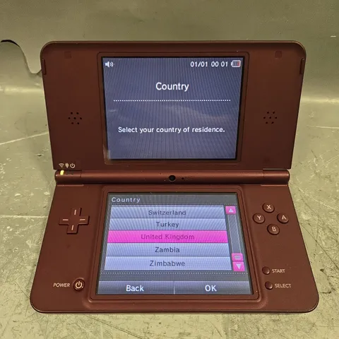 NINTENDO DS XL 