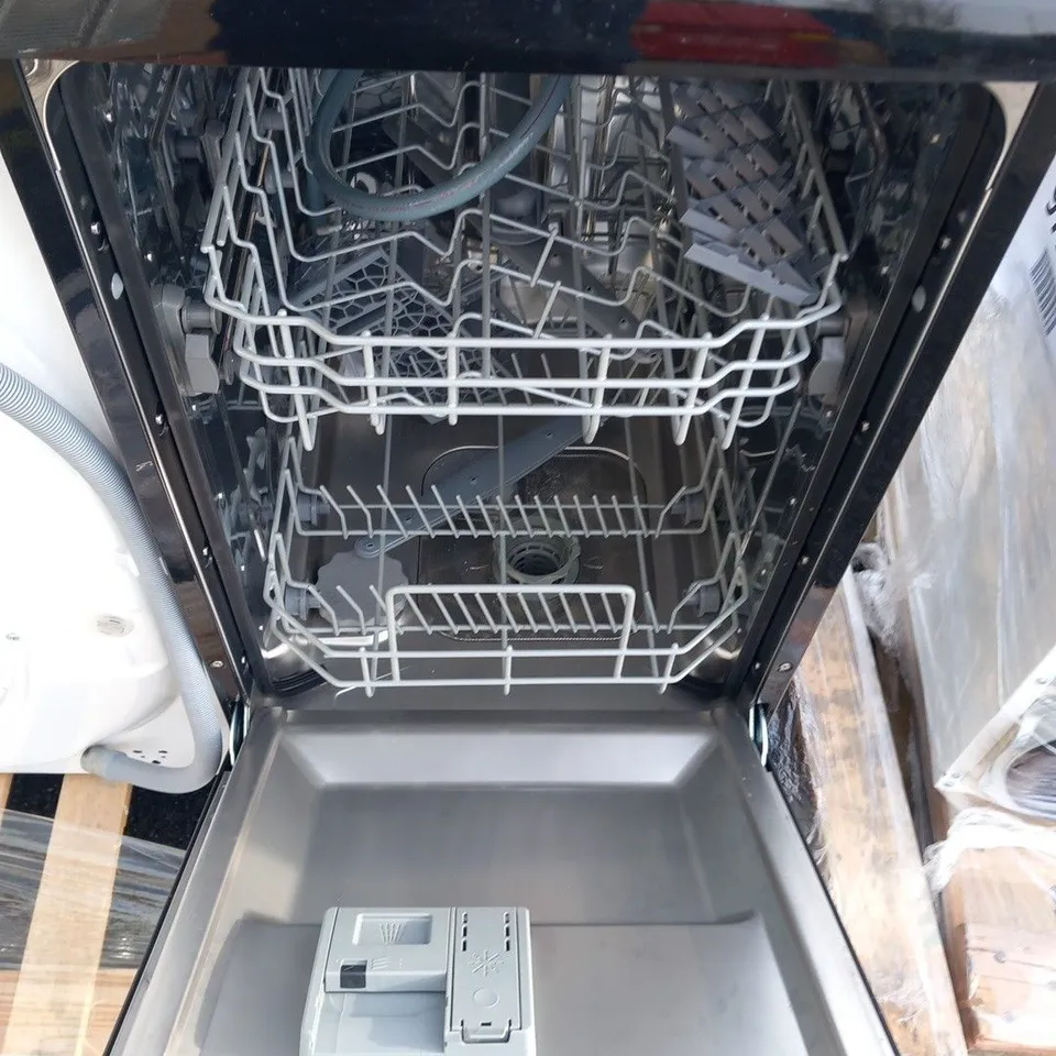 HOOVER H-DISH 500 10 PIECE SLIMILINE FREESTANDING DISHWASHER