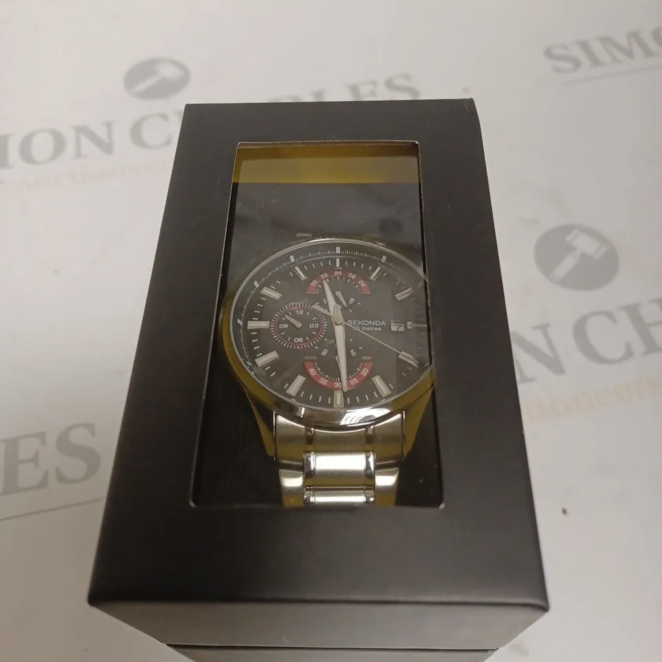 BOXED SEKONDA SILVER STEEL WATCH WITH RED DETAIL