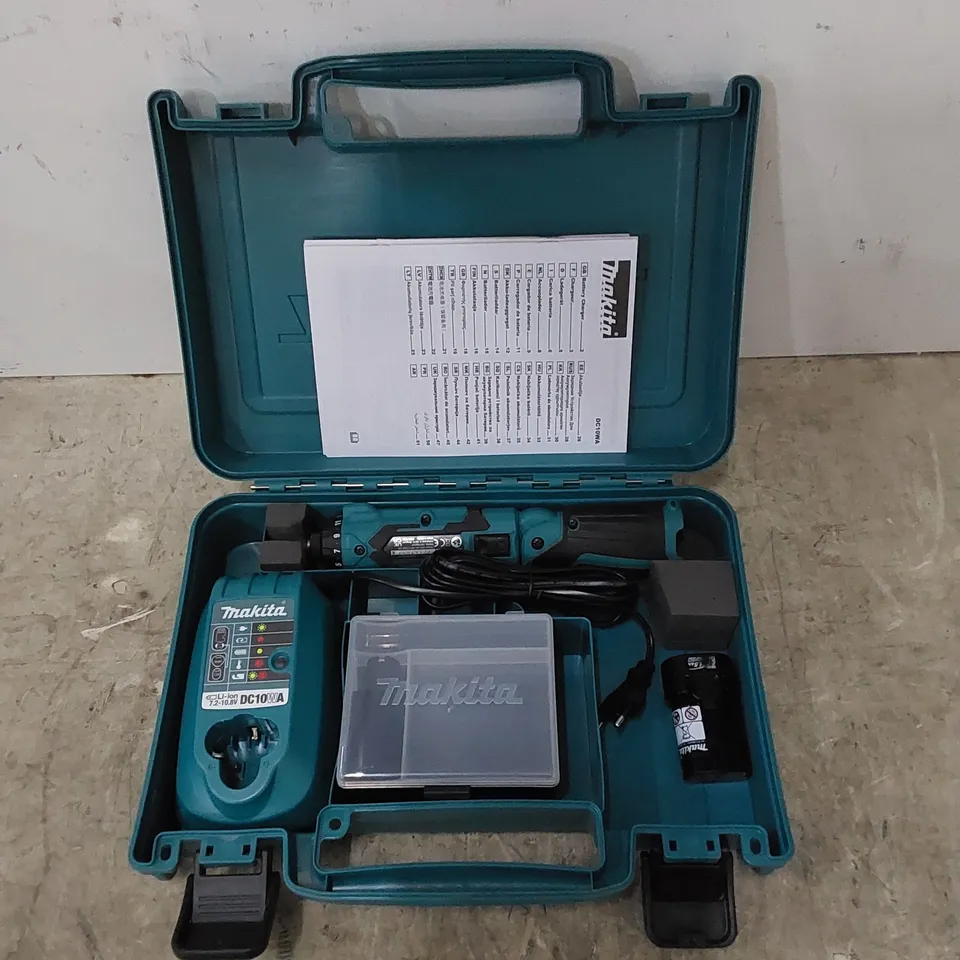 MAKITA DF012D CORDLESS DRILL IN CARRY CASE