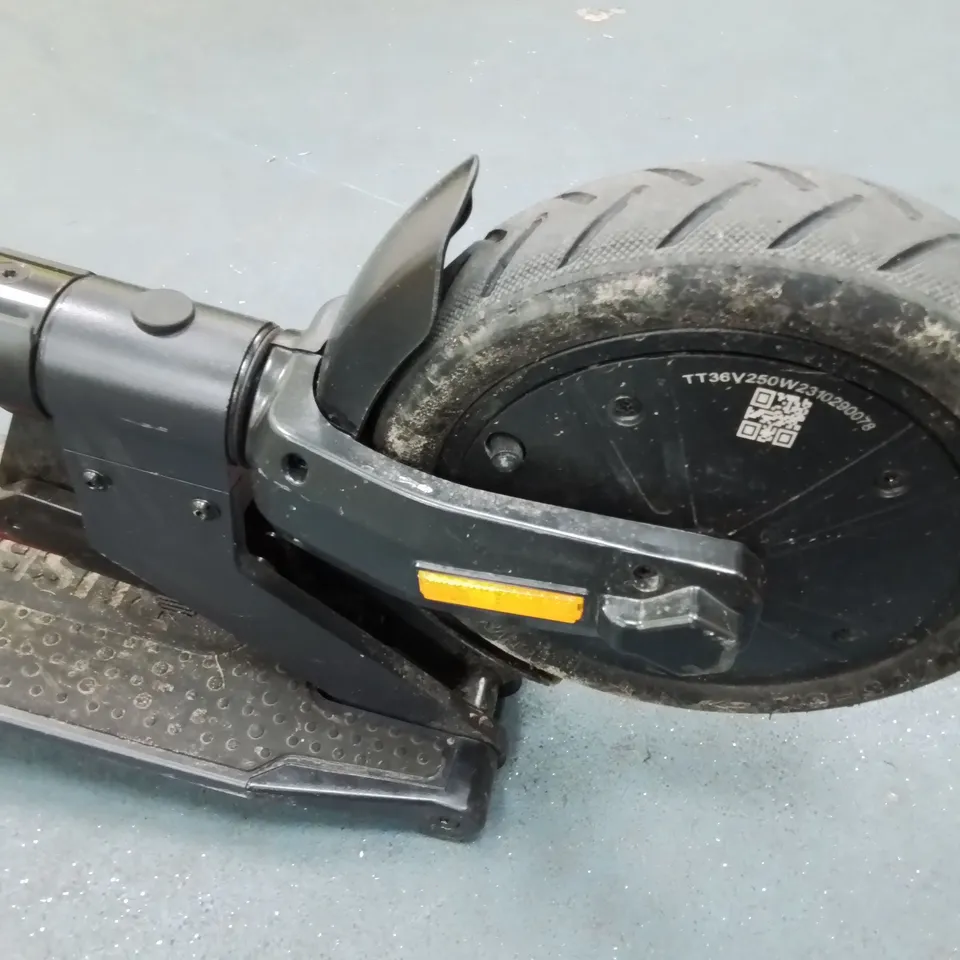 BOXED BUSBI FIREFLY ELECTRIC SCOOTER 