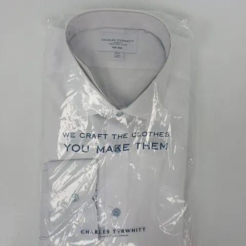 BAGGED CHARLES TYRWHITT SLIM FIT SHIRT IN WHITE SIZE 17/35IN