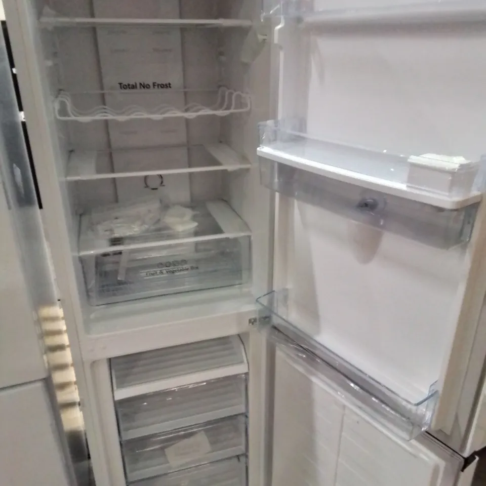 HISENSE 55CM FREESTANDING 50/50 FRIDGE FREEZER WHITE RB327N4WWE - UNPROCESSED RAW RETURN 