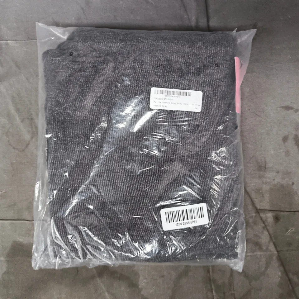 BAGGED PRETTY LITTLE THING WASHED GREY FRAY WAIST LOW RISE JEANS SIZE 10