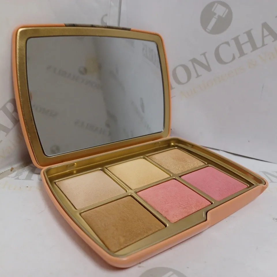 HOURGLASS AMBIENT LIGHTING EDIT UNLOCKED PALETTE INCLUDING FINISHING POWDER, STROBE POWDER, BRONZER AND BLUSH