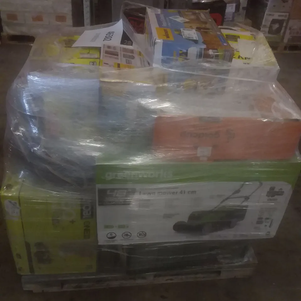PALLET OF APPROXIMATELY ASSORTED ELECTRICAL ITEMS INCLUDING 