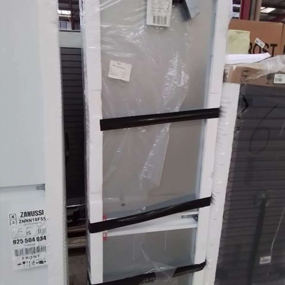 AEG 500 COLD SENSE INTEGRATED 70/30 FRIDGE FREEZER 267L Model SCB618F3LS RRP £709