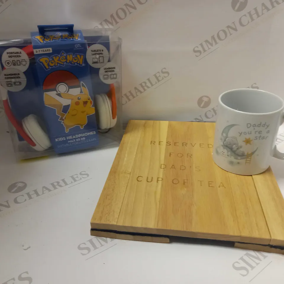 BOX OF APPROX 5 ITEMS TO INCLUDE TATTY TEDDY PERSONALISED MUG, POKEMON CHILDRENS HEADPHONES, PERSONALISED SOFA TRAY RRP £141.35