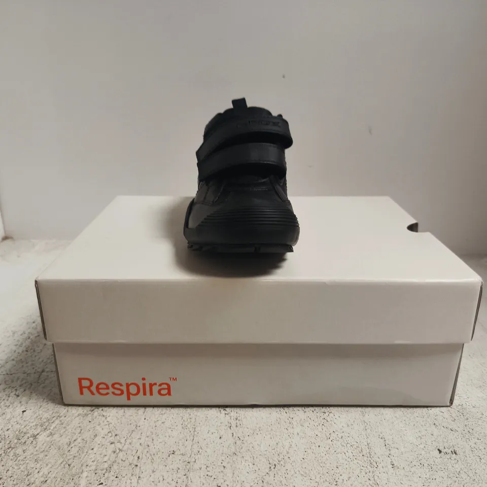 BOXED PAIR OF GEOX VELCRO STRAP TRAINERS IN BLACK SIZE 2.5