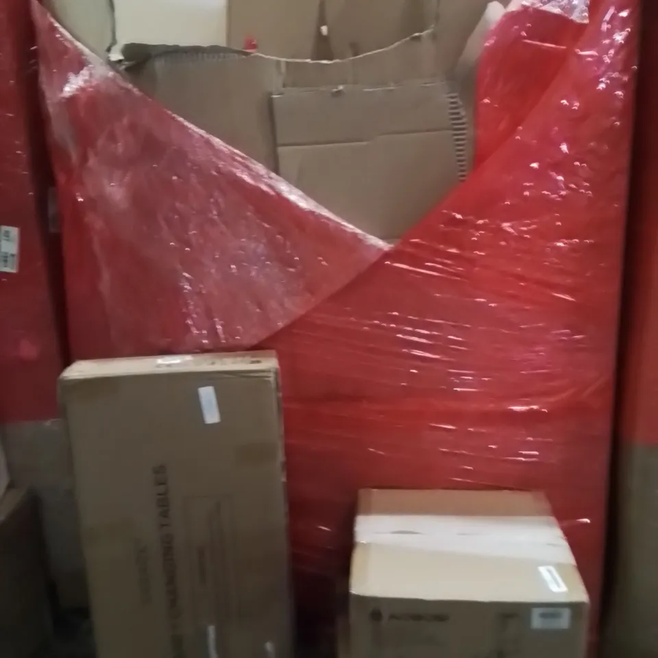 PALLET OF ASSORTED HOUSEHOLD GOODS AND PRODUCTS TO INCLUDE;BABY CHANGING PAD,STEAM CLEANER,SLOW JUICER