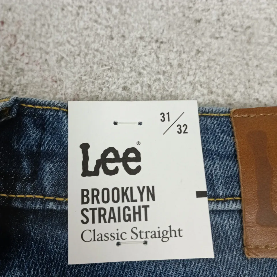 LEE BROOKLYN STRAIGHT JEANS – UK 31, MEN’S, INSEAM 32 (US 31/32)