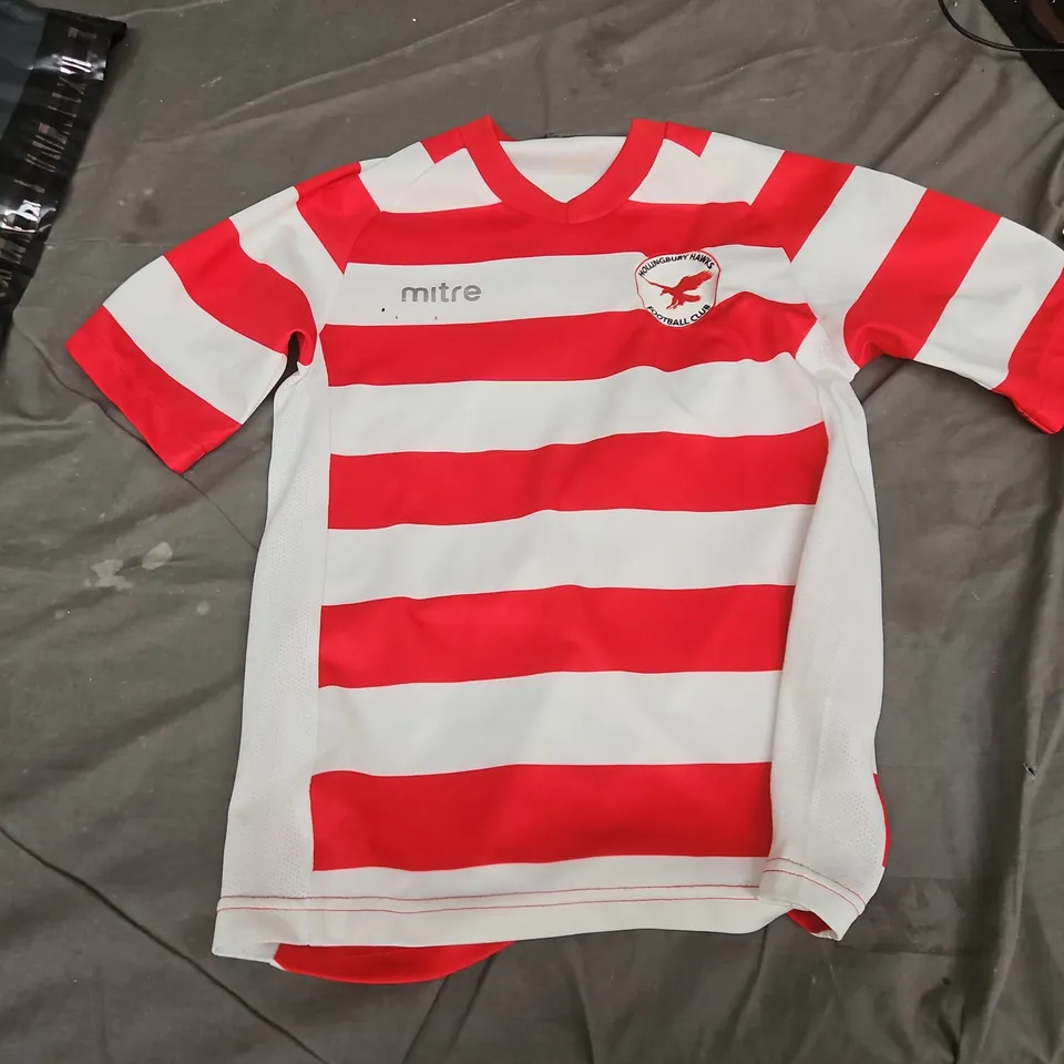 Mitre Football Jersey – Red & White Stripes, Number 11