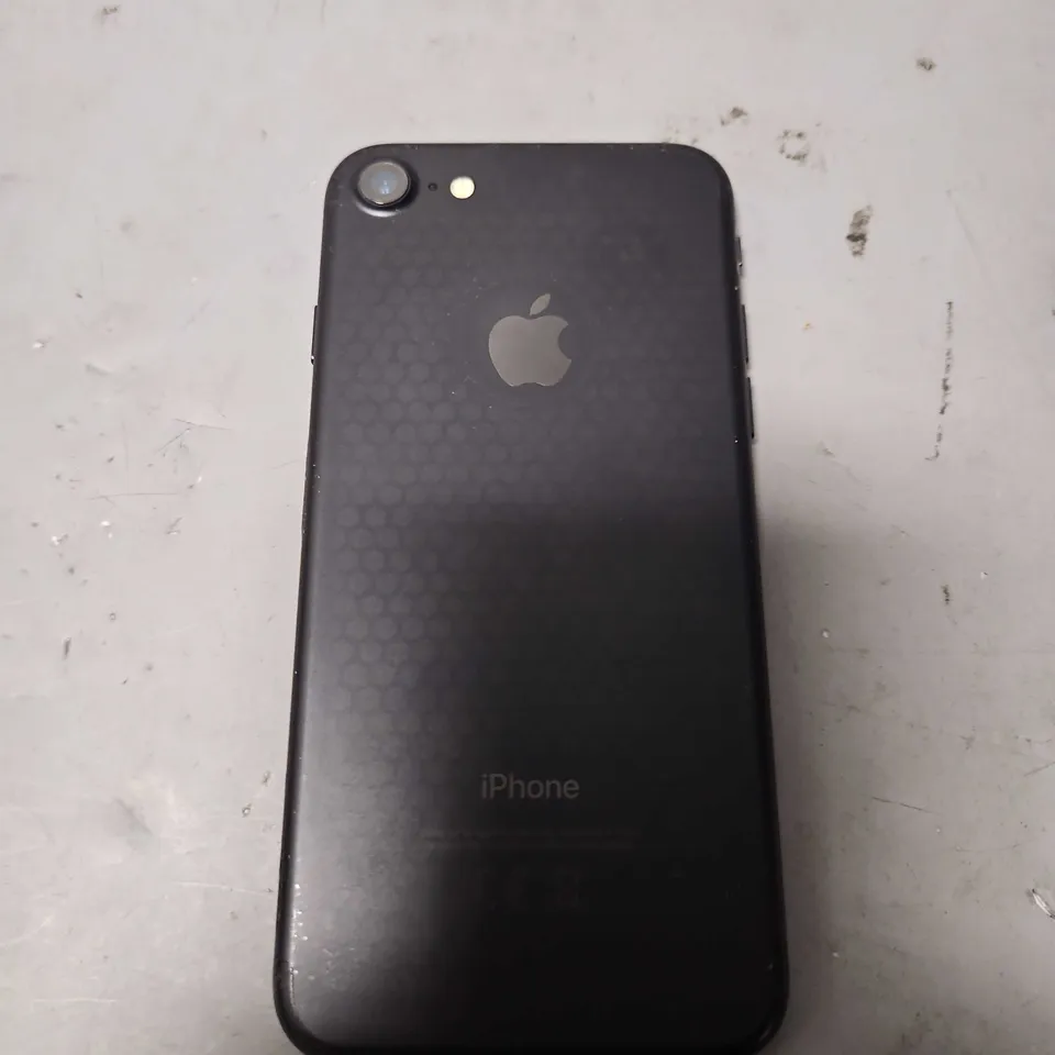 APPLE IPHONE 7