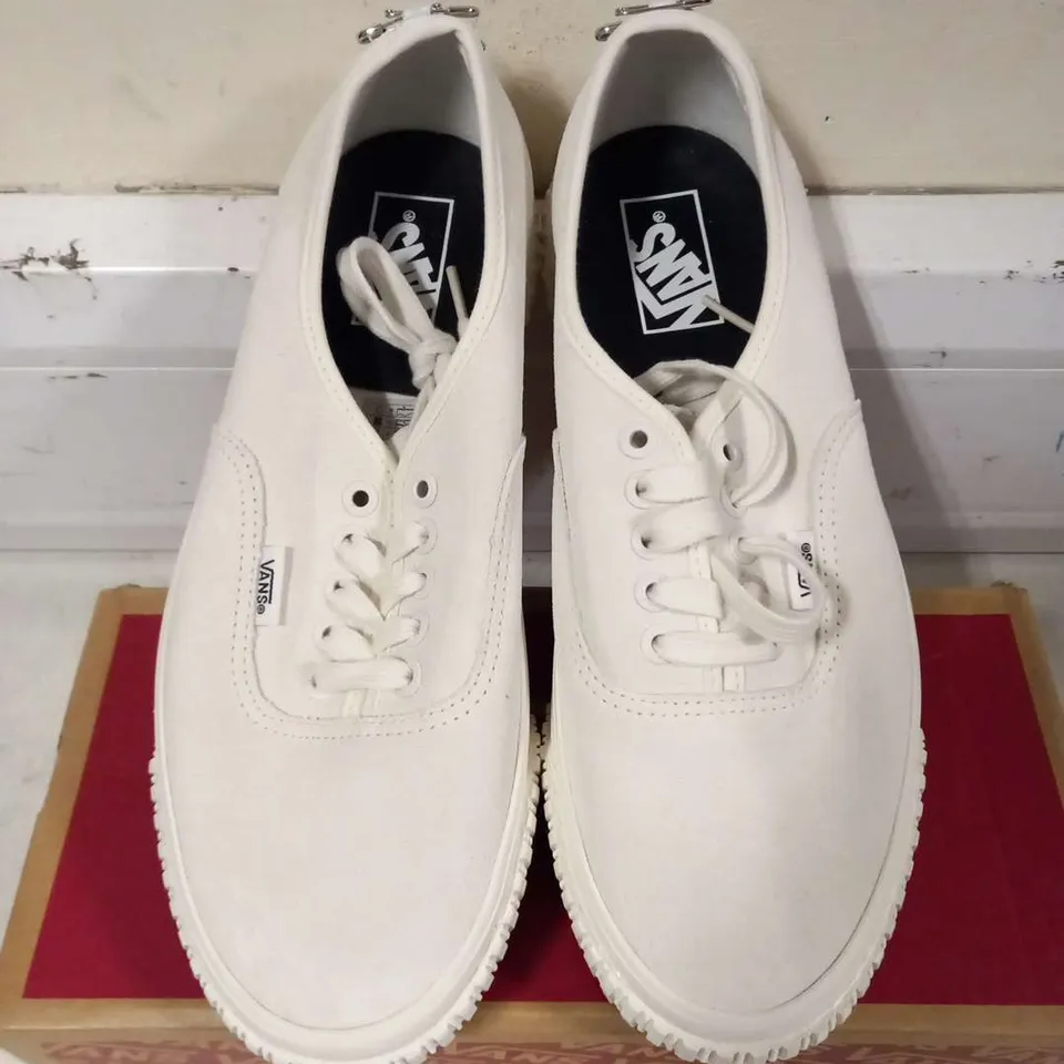 BOXED VANS AUTHENTIC 44 L METAL HARDWARE SIZE 7.5