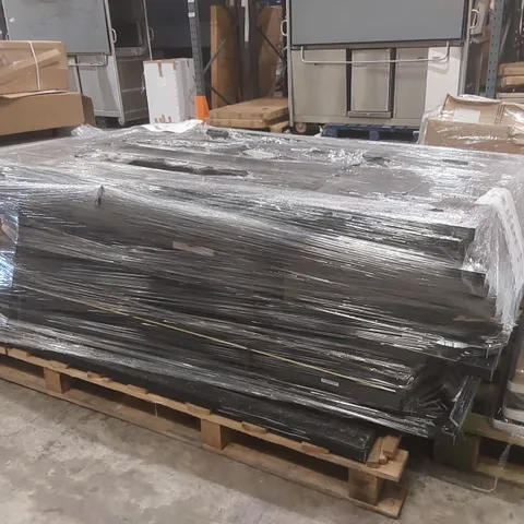 PALLET CONTAINING APPROXIMATELY 20x ALL BLACK HIGH POWERED SOLAR PANELS
