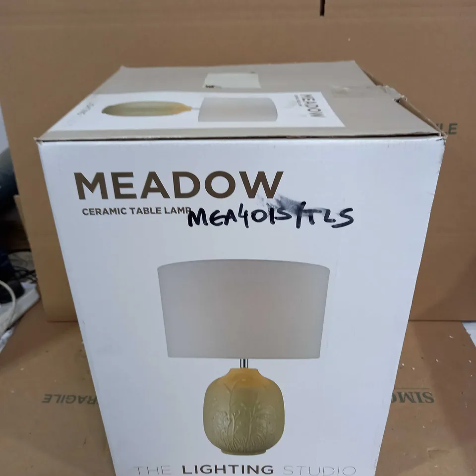 THE LIGHTING STUDIO MEADOW CERAMIC TABLE LAMP - CERAMIC BASE/LINEN SHADE 
