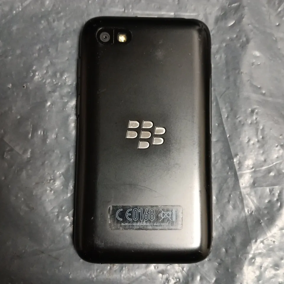 BLACKBERRY Q5 SMARTPHONE