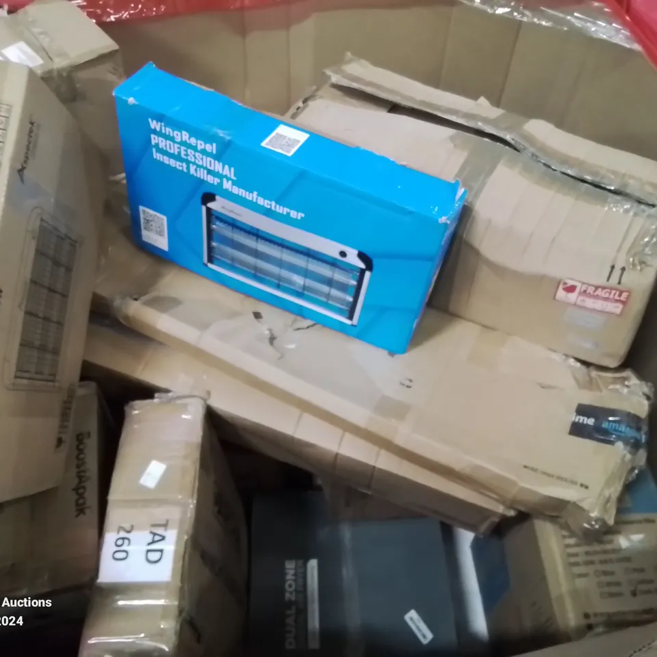 PALLET CONTAINING VARIOUS BOXED MIXED ITEMS TO INCLUDE: TRAMPOLINE, HEDGE TRIMMER, DIGITAL AIR FRYER INSECT KILLERS ETC.