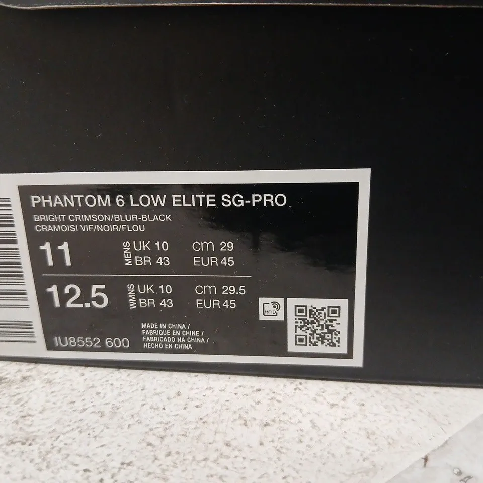 BOXED PAIR OF NIKE PHANTOM 6 LOW ELITE SG-PRO FOOTBALL BOOTS – UK 10 