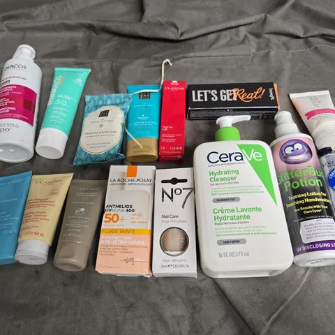 APPROXIMATELY 12 ASSORTED HEALTH & BEAUTY PRODUCTS TO INCLUDE PHILIPS KINGSLEY CONDITIONER, CERAVE HYDRATING CLEANSER, AND RITUAL BODY BAR ETC.