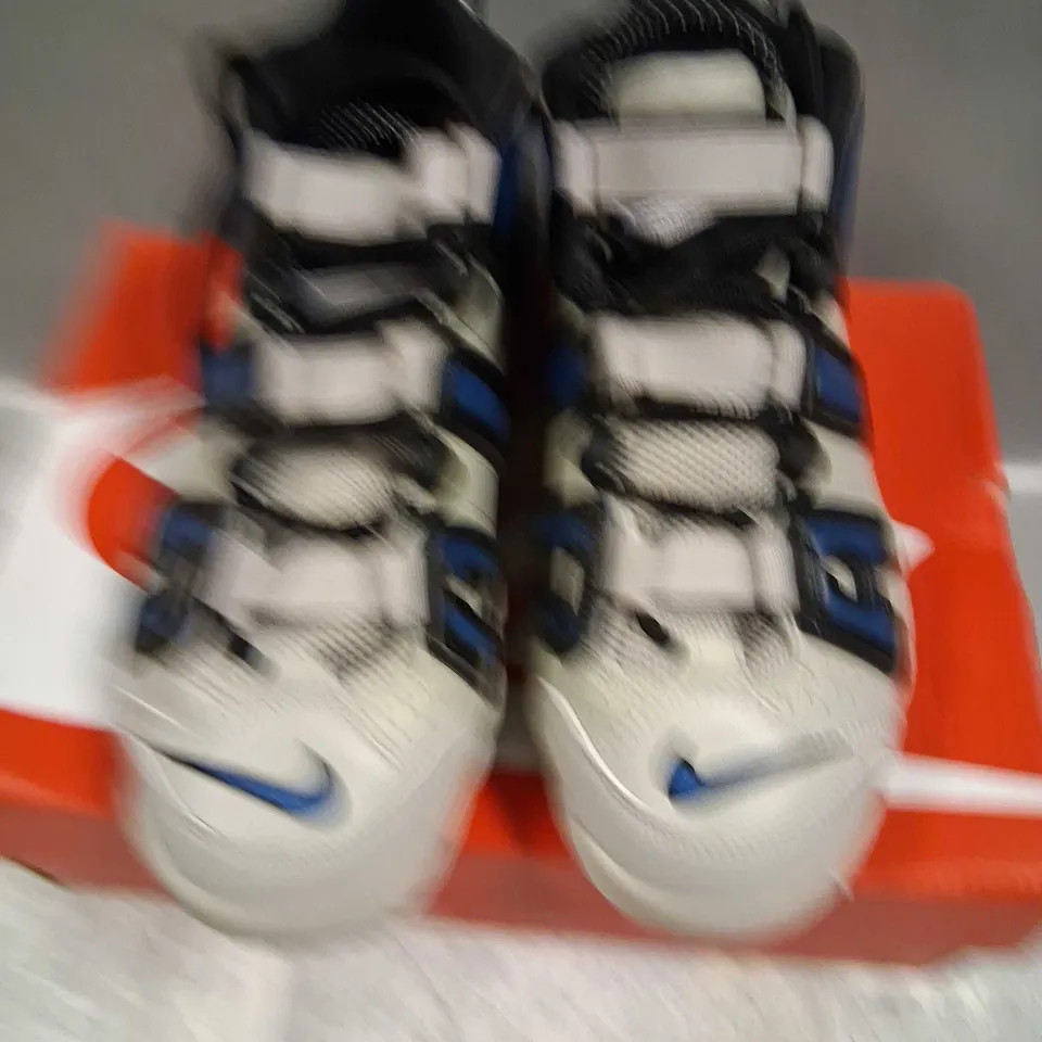 BOXED NIKE AIR MORE UPTEMPO(GS) SIZE 4