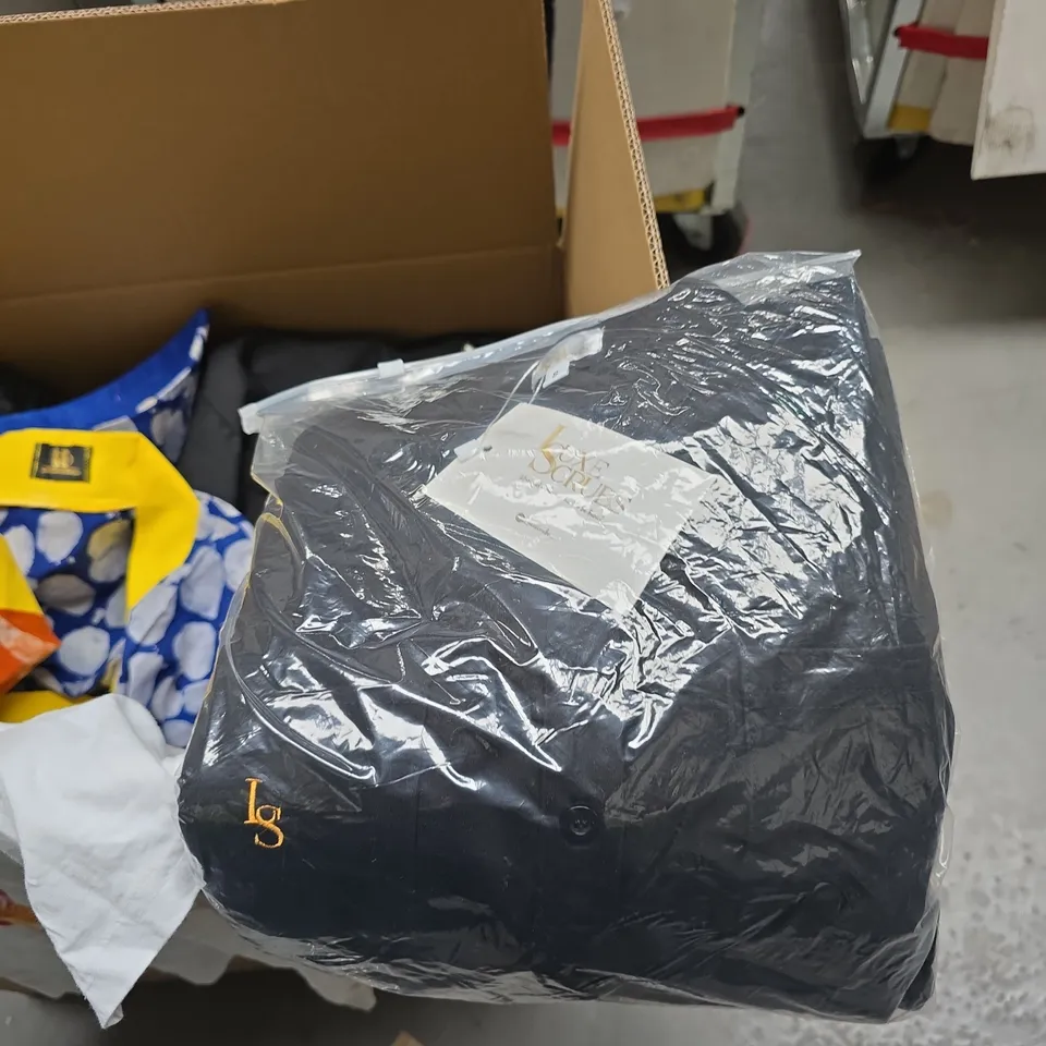 BOX OF APPROXIMATELY 25 ASSORTED CLOTHING ITEMS INCLUDING BLACK PADDED JACKET WITH SMALL GOLD EMBLEM, WHITE TOP, AND COLOURFUL FABRICS