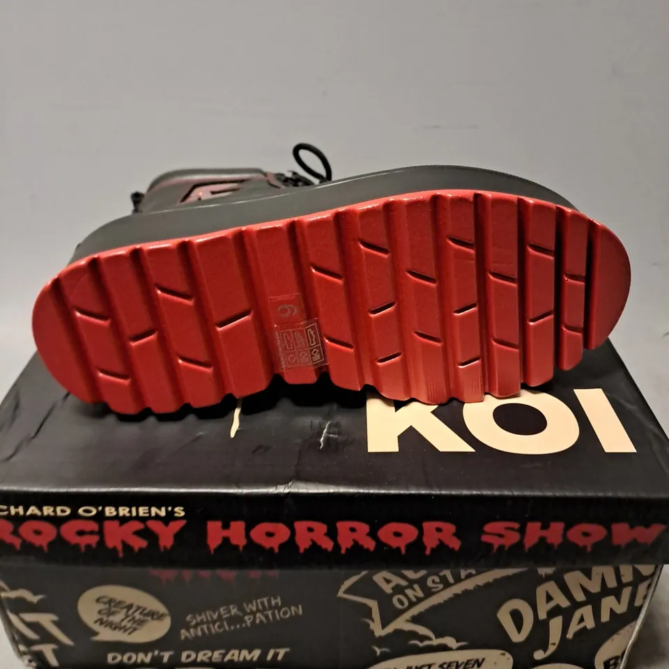 BOXED KOI X ROCKY HORROR SHOW  THE TIME WRAP IN BLACK - SIZE 6