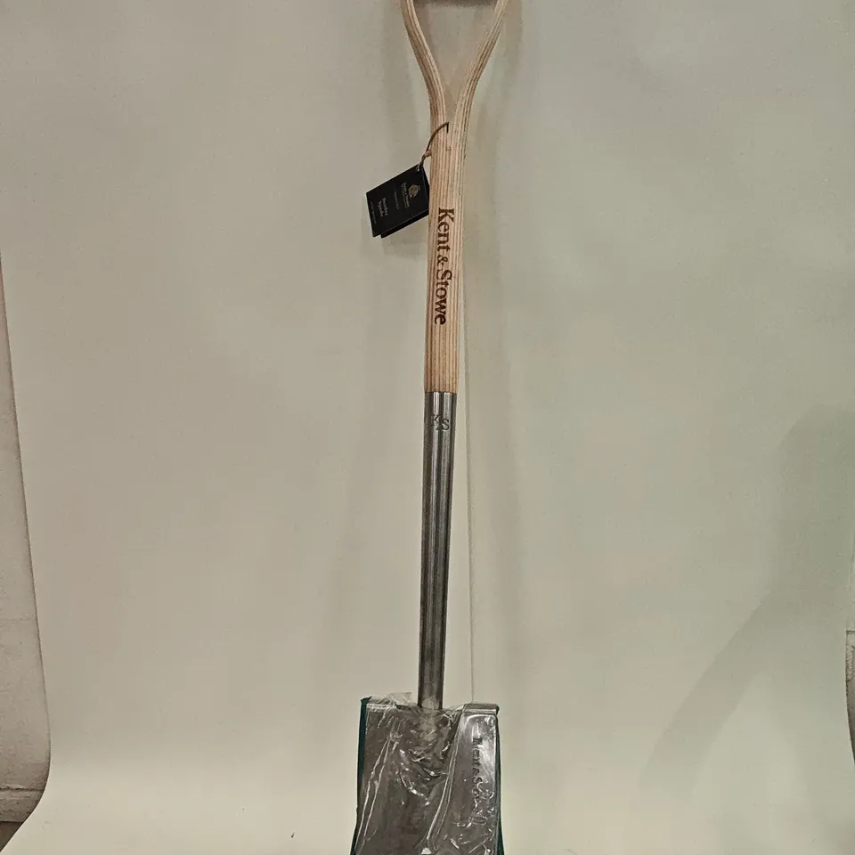KENT & STOWE BORDER SPADE