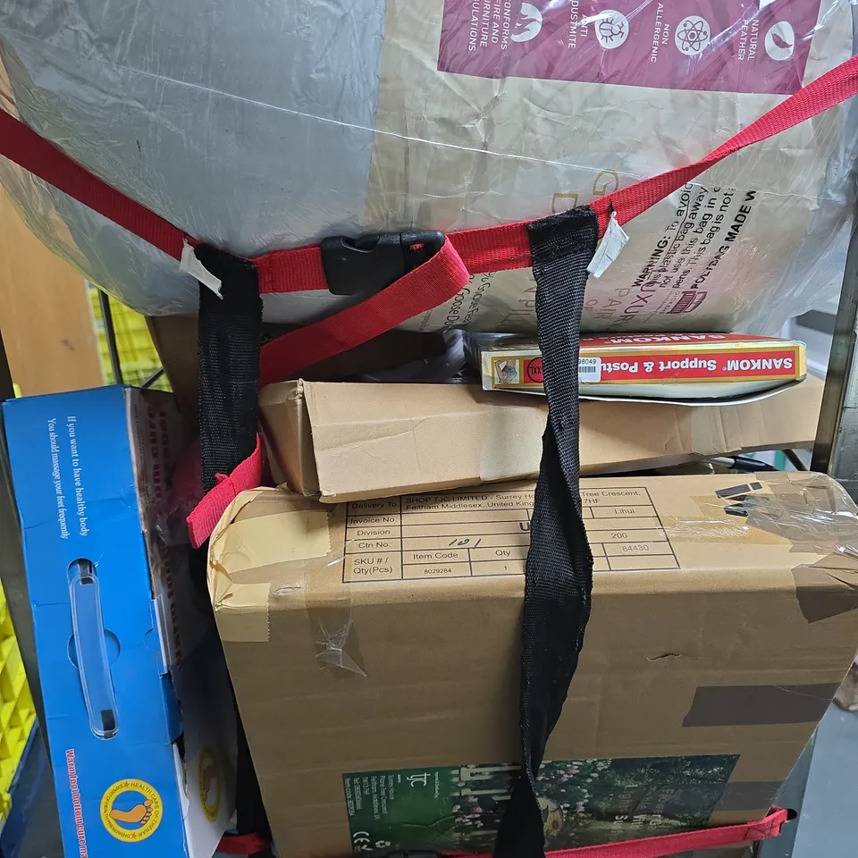 CAGE OF APPROXIMATELY 20 ASSORTED BROKEN ITEMS TO INCLUDE - WARM FOOT BOTTOM CURE MASSAGER , OXYCOOL DESK FAN , BLUE FOAM ROLL ETC
