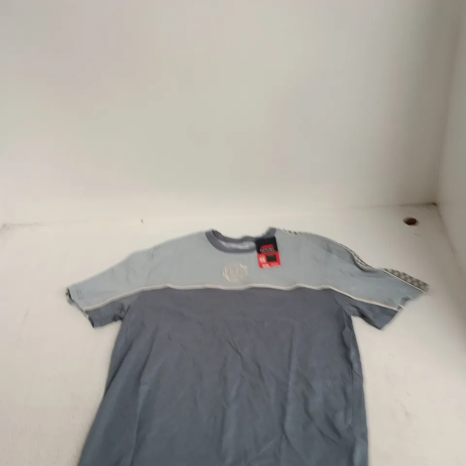 MEN'S COLOUR-BLOCK T-SHIRT – LIGHT & NAVY BLUE, SIZE UK M (M)